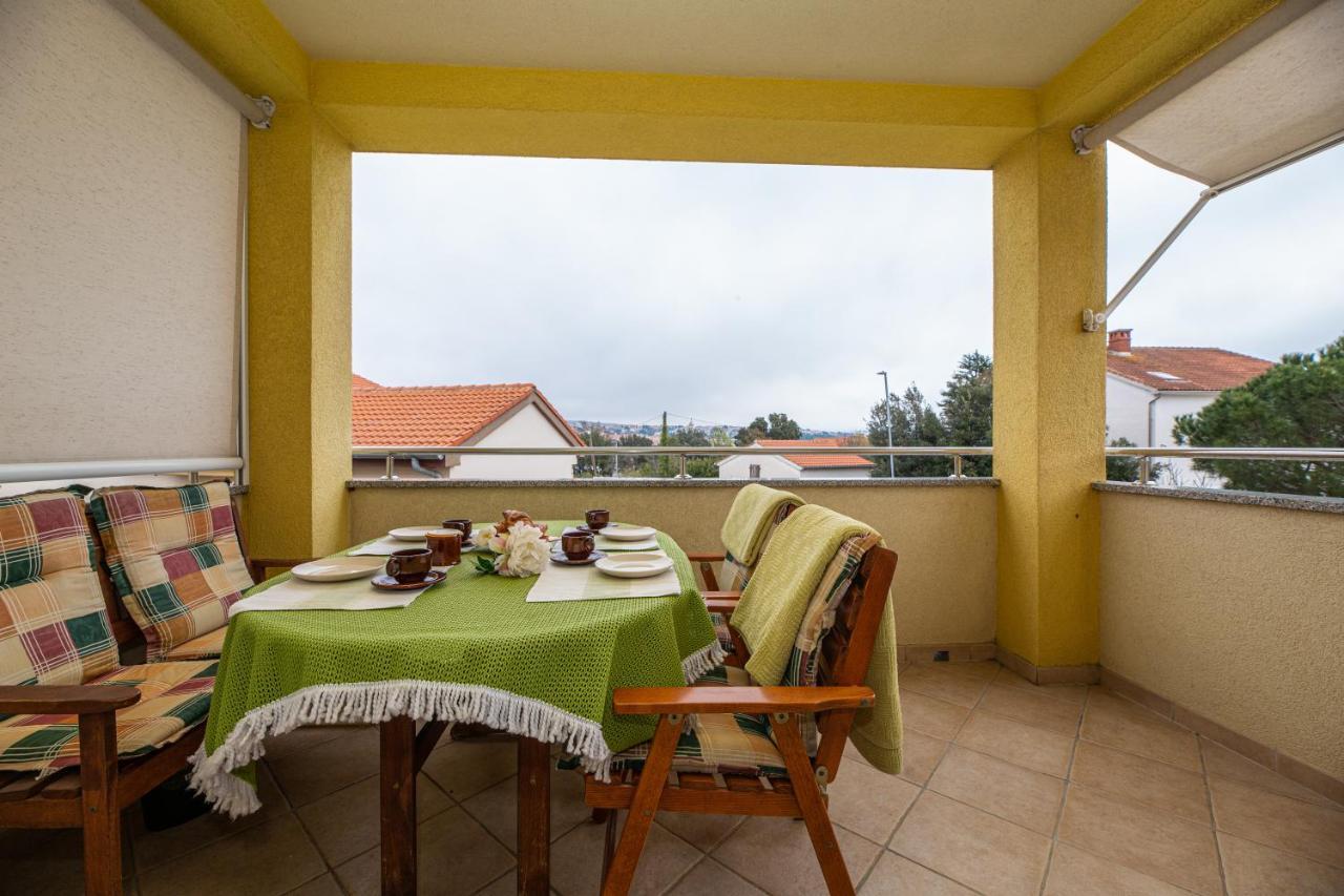 Golden Hope 4+1 Apartment Krk Krk Town Exterior photo