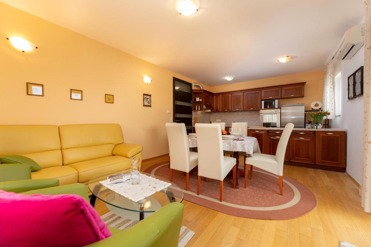 Golden Hope 4+1 Apartment Krk Krk Town Exterior photo